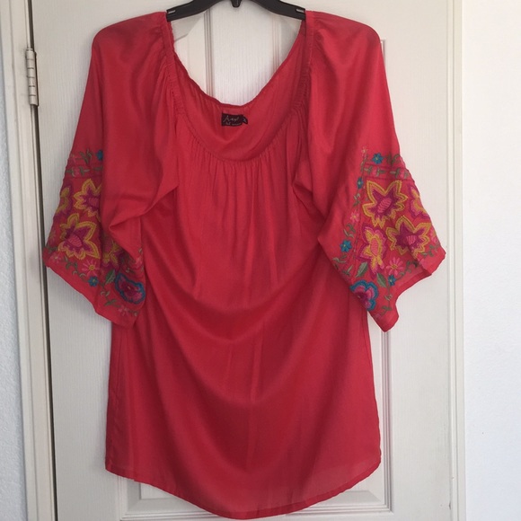 Tops - Women’s Embroidery Embellished Tunic Top